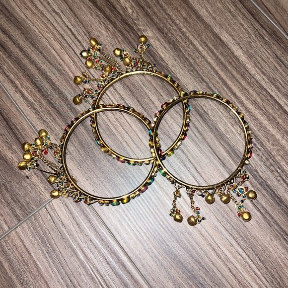 Elegant Gold Multicolor Bangles - Picture 13 of 14